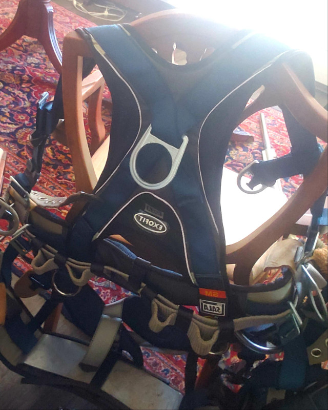 *REDUCED * 5 Sala Exofit Fall Arrest Harnesses in Other in Calgary - Image 3