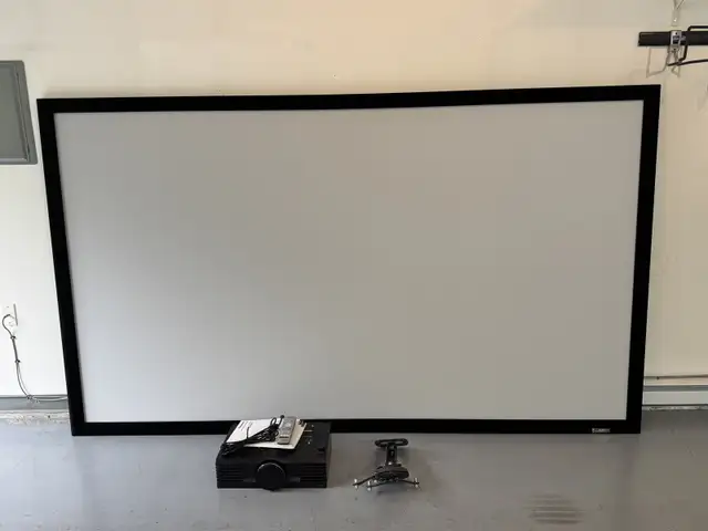 LCD Projector64258380610050120