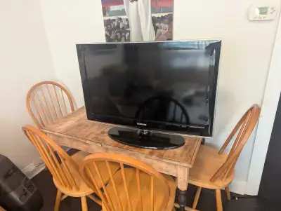 Samsung 32 inch TV ln32d430, View more