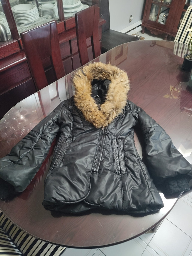 Manteau femme  MACKAGE  small dans Femmes - Hauts et vêtements d'extérieur  à Ville de Montréal
