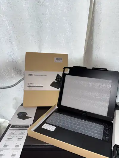I'm selling a brand new black rotating keyboard case designed for the iPad Pro 13-inch M4 (7th Gener...