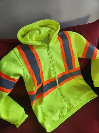 NEW MEDIUM THERMAL REFLECTIVE FLEECE SWEATER JACKET , View more