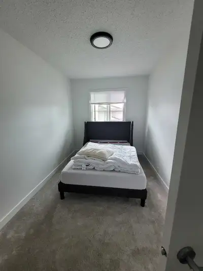 Great opportunity to rent this private bedroom in a quiet, conveniently located house near SQ1. Only...