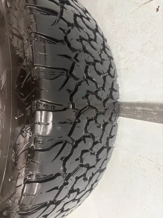 ram classic sport 20 inch rims 275/55R20 in Cars & Trucks in City of Halifax - Image 6