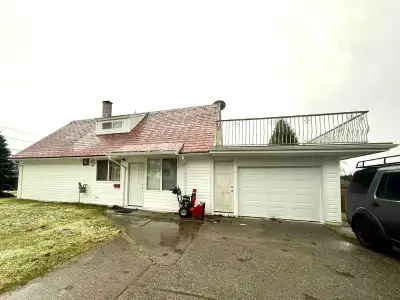 FOR RENT – Kitimat (Kildala Area) 4 BR / 2 BA, 1.5-storey detached house Available January 17 onward...