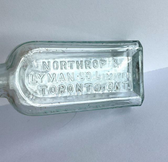 Antique "Medicine" Bottle - Dr. S.N. Thomas Eclectric Oil in Arts & Collectibles in Bedford - Image 2