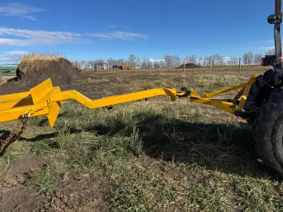 Grader: Homebuilt but patterned on a similarly marketed unit selling over &5,000 US several years ag...
