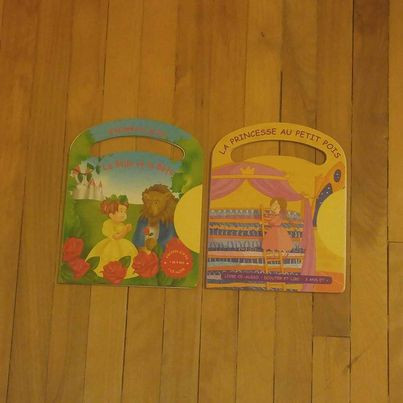 2 livres: $1.50 chacun. LA BELLE ET LA BÊTE - LA PRINCESSE ... in Children & Young Adult in Gatineau