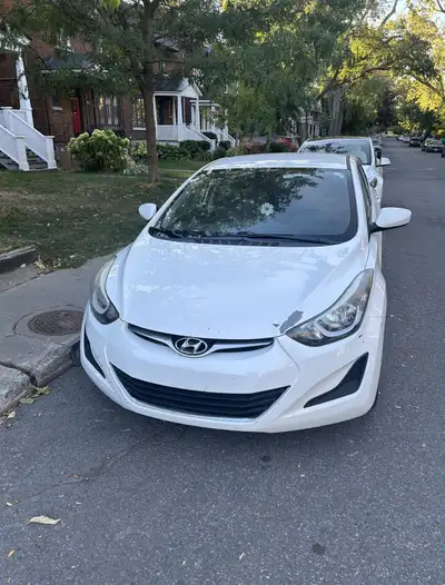 Hyundai Elantra GL 2014, manuelle 5 vitesses Bas kilométrage: 106 800Km, Air, Cruise Control, Sièges...