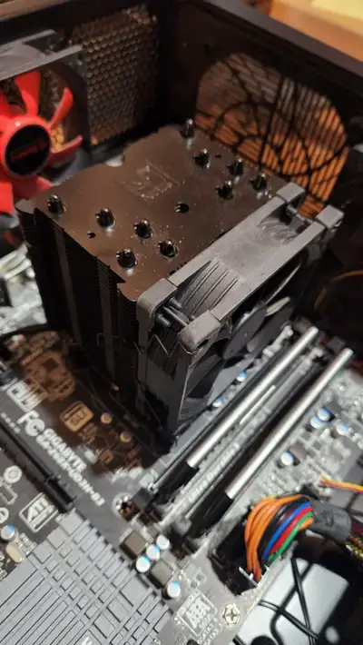 Noctua NH-U9S chromax (Black), 92mm Single-Tower CPU Cooler, View more