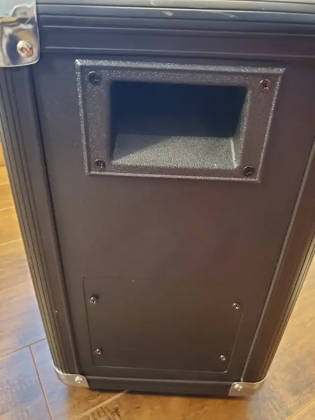ION Block Rocker portable Rugged PA speaker in Speakers in City of Toronto - Image 5