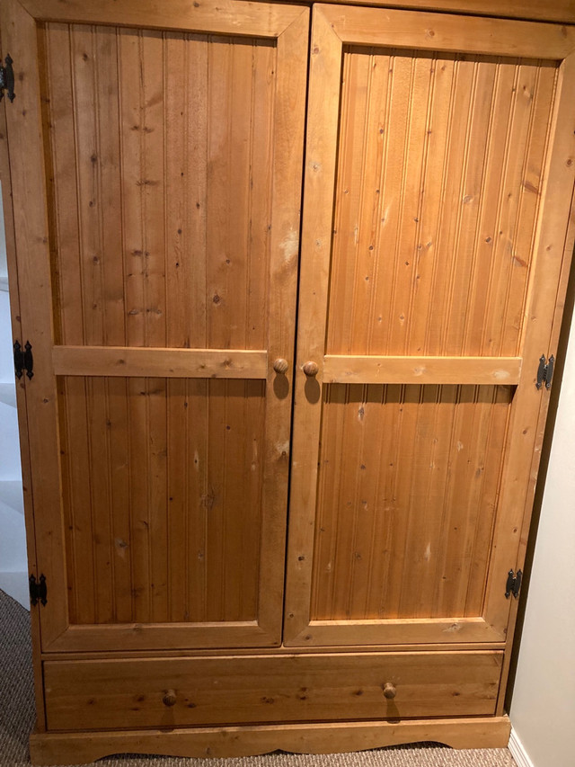 Pine Wardrobe Dressers & Wardrobes Calgary Kijiji