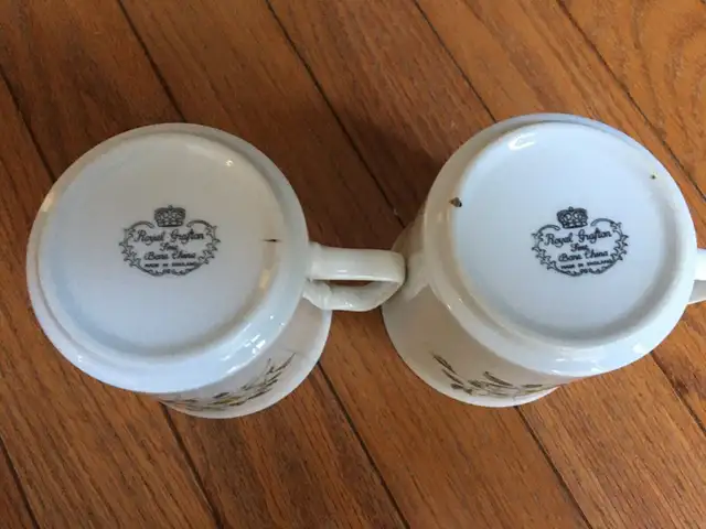 2 Mugs in Kitchen & Dining Wares in Oshawa / Durham Region - Image 4