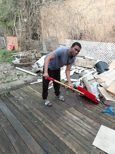 I can do all kind of cleaning, yard work, painting and any general lobour work