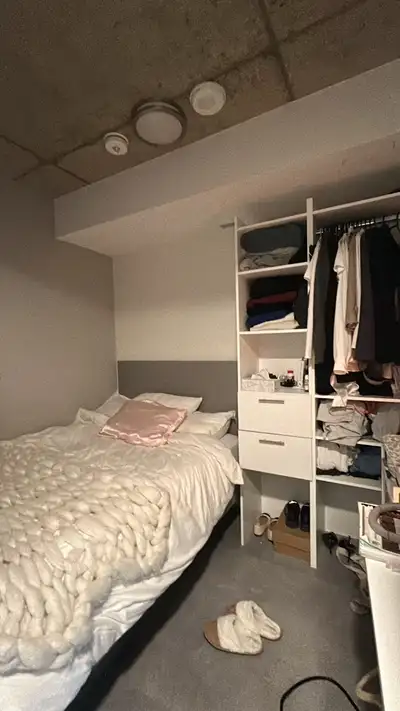 Downtown Ottawa sublet 2 bedrooms for professional or student