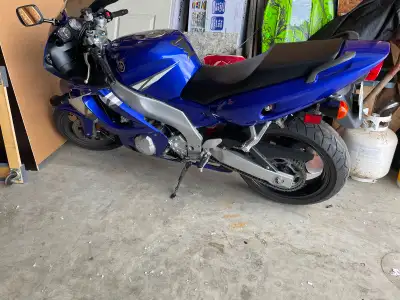 2005 Yamaha yzf600r in good condition. I’m the second owner and it has 18000km on it. Well maintaine...