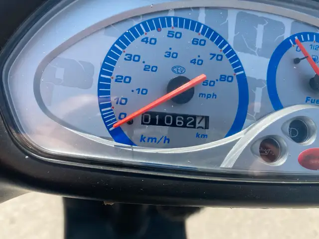 Cheap Inexpenxsive Transportation Piaggio Typhoon in Scooters & Pocket Bikes in Winnipeg - Image 6