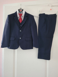Toddler Boy 5-Piece  Suit - size 4