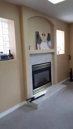 This room is for a tidy and organized tenant It is located in a quiet neighborhood. Two minute walk...