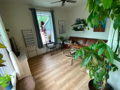 ✨ Newly Renovated 2-Bedroom Apartment – 533 Queens Ave (Queens & William), Downtown London ✨ Are you...