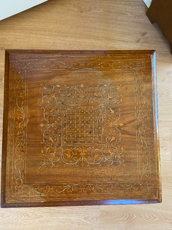 Vintage Hand Carved Solid Wood Inlaid Side Table in Other Tables in Oshawa / Durham Region - Image 4