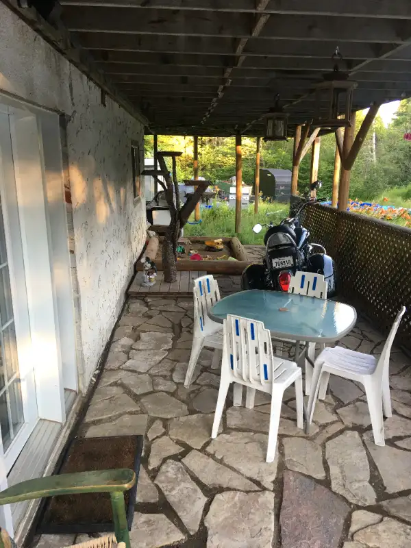 Maison a vendre sur grand terrain in Houses for Sale in Laurentides - Image 10