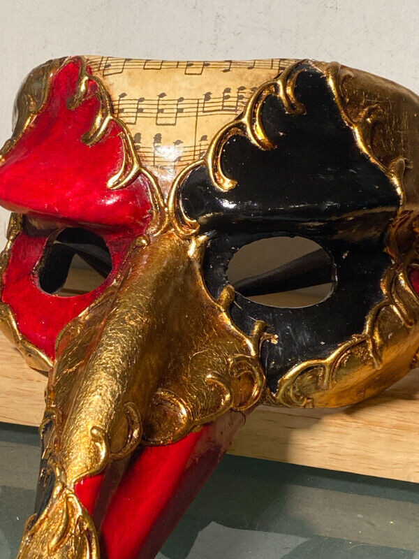 La Maschera del Galeone Hand Painted Venetian Mask Made in Venic in Arts & Collectibles in Vancouver - Image 4