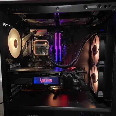 Super powerful gaming pc Pick up Markham, cash only Specs: CPU: AMD 5900X GPU: igame RTX 3070 OC wit...