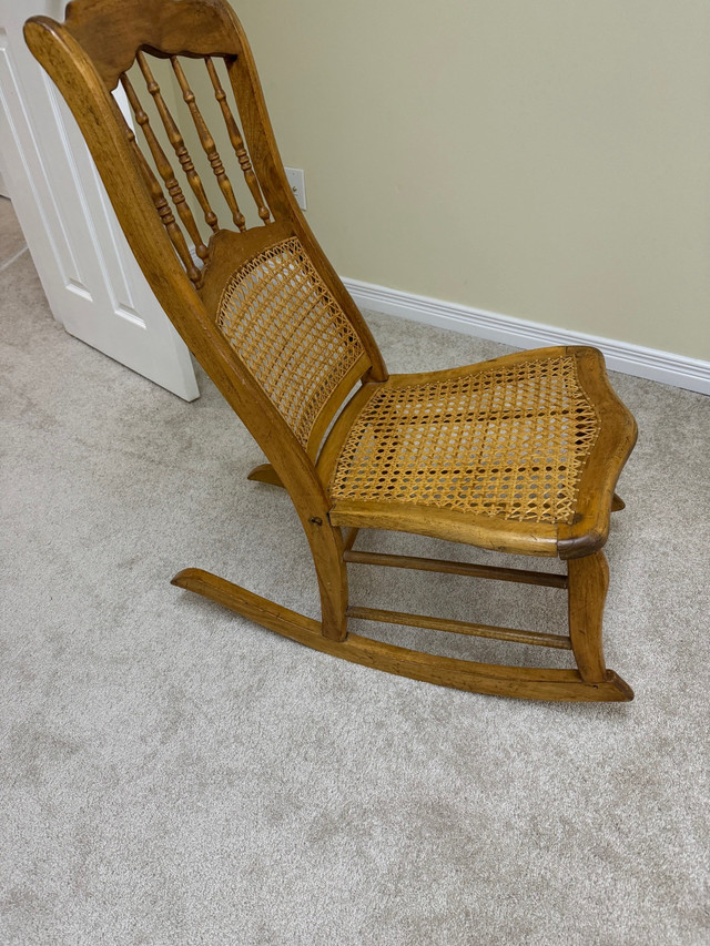 Antique Nursery  Rocking Chair in Chairs & Recliners in Kingston - Image 2