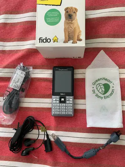 Sony Ericsson J105 Naite - 3.2MP Camera - High Quality Cellphone https://youtube.com/shorts/gT2N6A95...