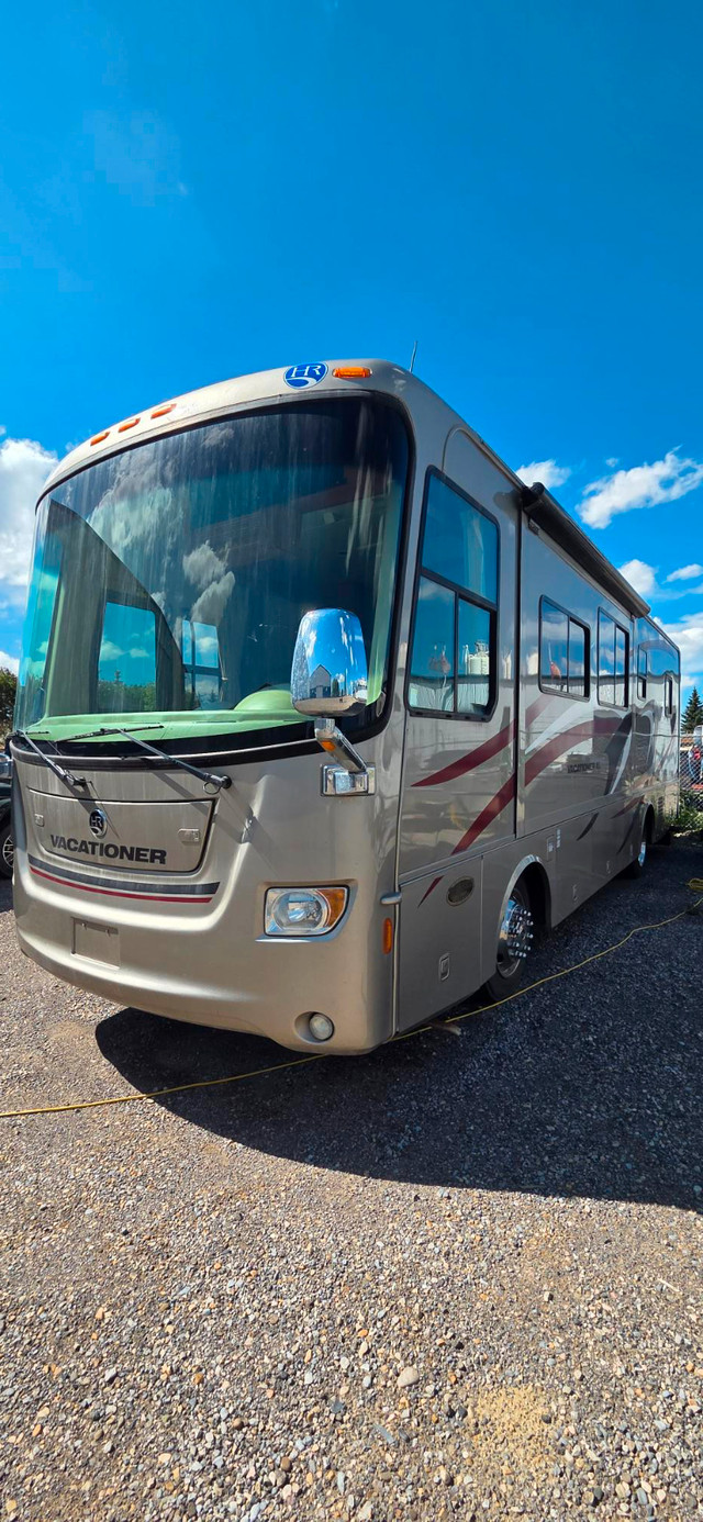 2008 Holiday Rambler Vacationer XL in RVs & Motorhomes in Calgary - Image 2