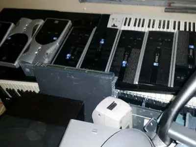 i5 towers or small footprint desktop with win10 pro lic 4g 500g, View more