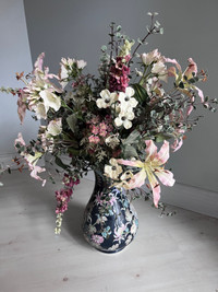 Black Floral Vase with Flower Arrangement
