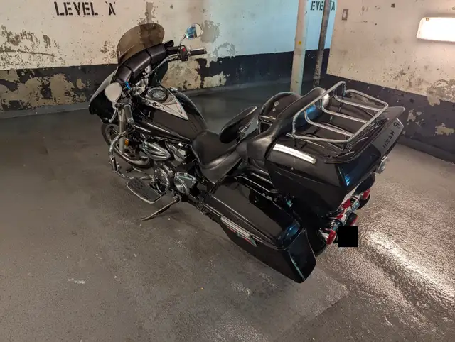For Sale: 2011 Yahama V-Star 950 Tourer in Street, Cruisers & Choppers in City of Toronto - Image 5