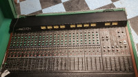Yamaha M2404 mixing desk