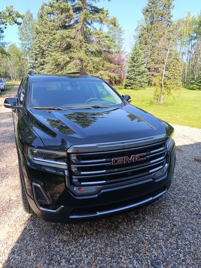 2023 Acadia AT4 Low Km V6