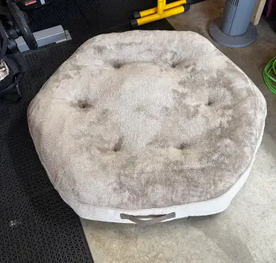Medium dog bed, View more