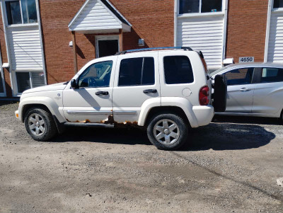 A vendre Jeep Liberty 