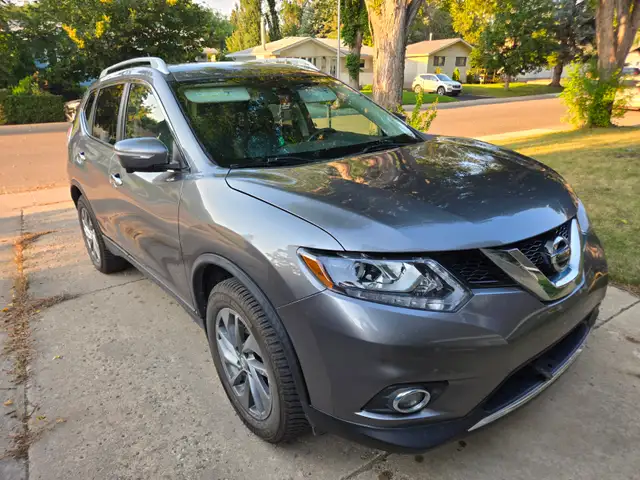 2015 Nissan Rogue SL AWD Fully Loaded