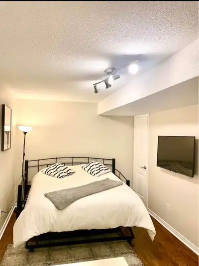 Available in June/26 - Studio: 1 Bed, 1 Bath, Kitchen, closet and Storage -Private Entrance -Locatio...