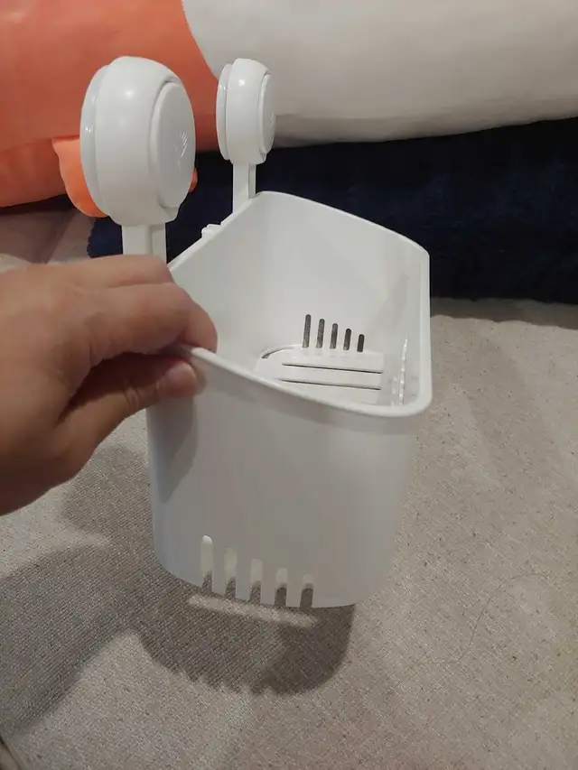 Shower Caddy Hanging Shelf, Strong Suction Cups in Bathwares in Markham / York Region - Image 7