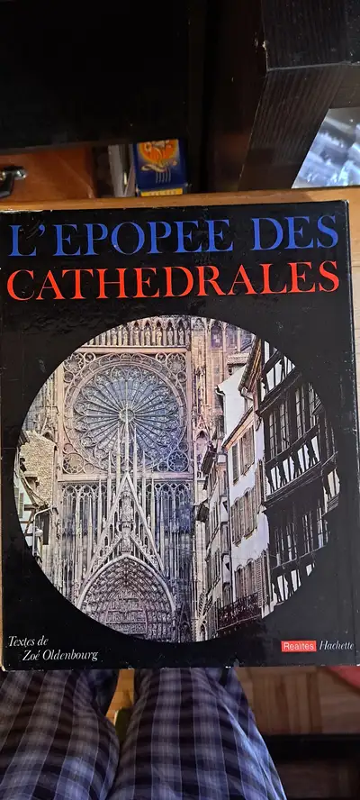 Livre L'Épopée des cathédrales (CP H1Y 3E9), View more