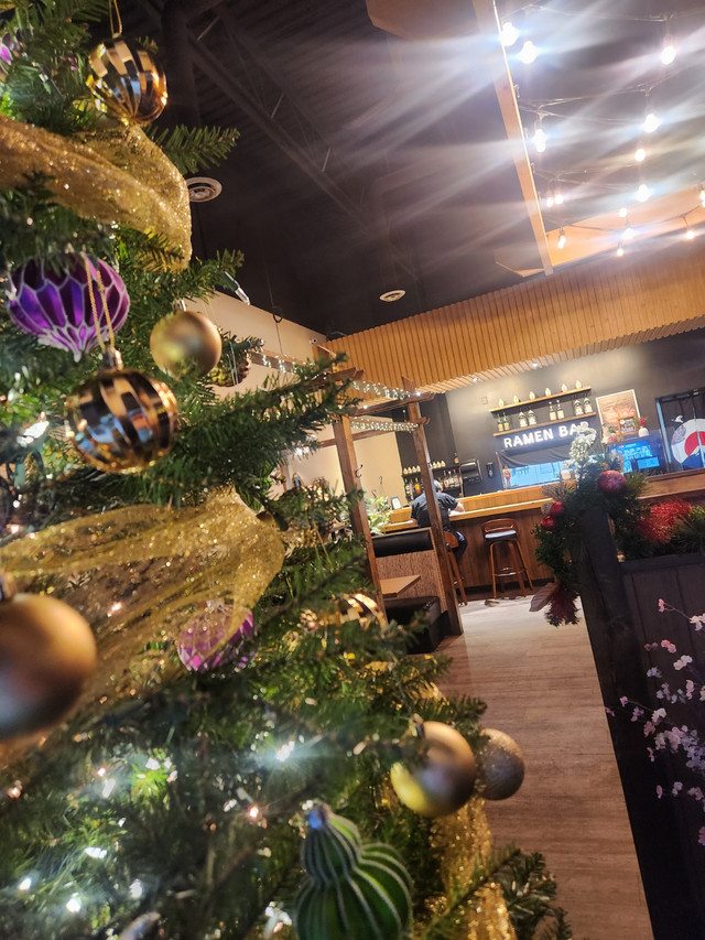 Hiring full time kitchen staff. in Bar, Food & Hospitality in Grande Prairie - Image 3