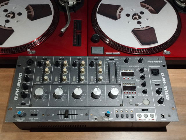 Custom Technics SL-1200 turntables and Pioneer DJM-3000 mixer in Other in Mississauga / Peel Region - Image 4