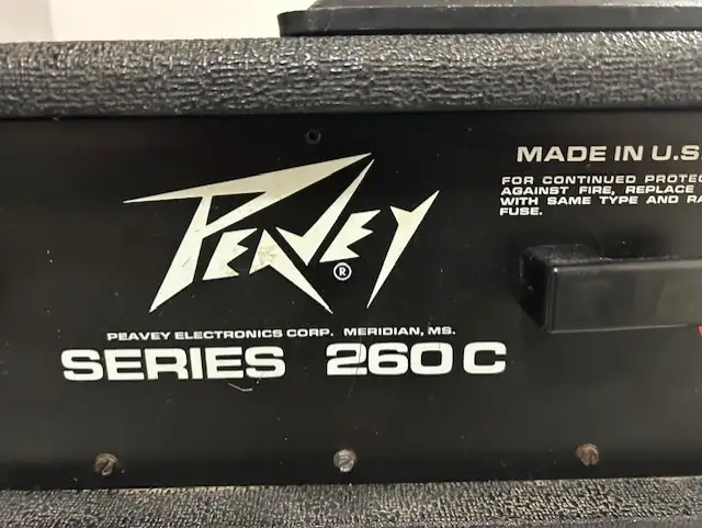 1980's Peavey Centurion Mark III Series 400 Watt Amplifier Head in Amps & Pedals in Mississauga / Peel Region - Image 7