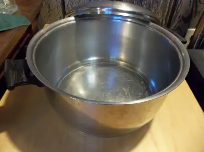 Marmite 6,4L  Rena-Ware 3 PLY 18-8 Canada. Induction, View more