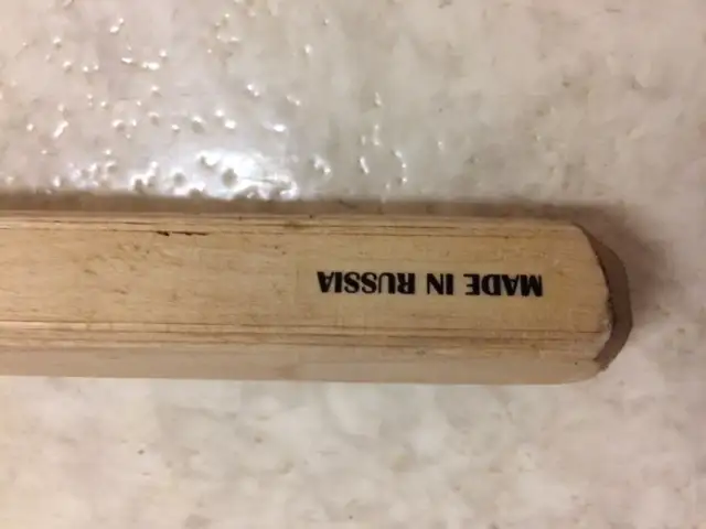 Adult/Senior Wood Hockey Sticks (Right Blade) (NEW) in Hockey in City of Toronto - Image 6