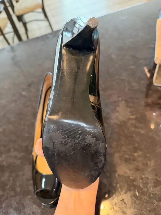 Nine West women’s heel in Women's - Shoes in Edmonton - Image 4