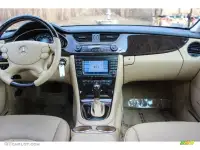 2006-2011 Mercedes-Benz CLS W219 Dashboard and tan nterior parts