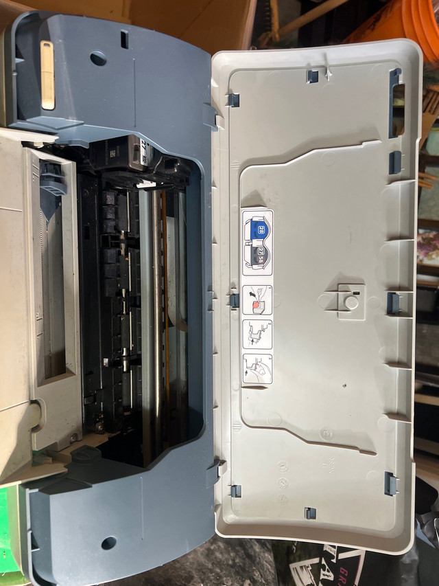 HP DESKJET 3845 Printer in Printers, Scanners & Fax in Gatineau - Image 2